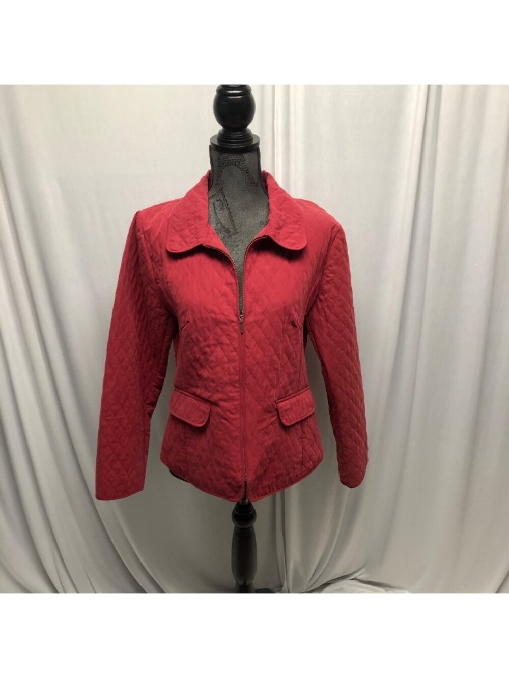 Christopher and Banks Quilted Red Jacket Womens Size Large Flap Pockets Zippered